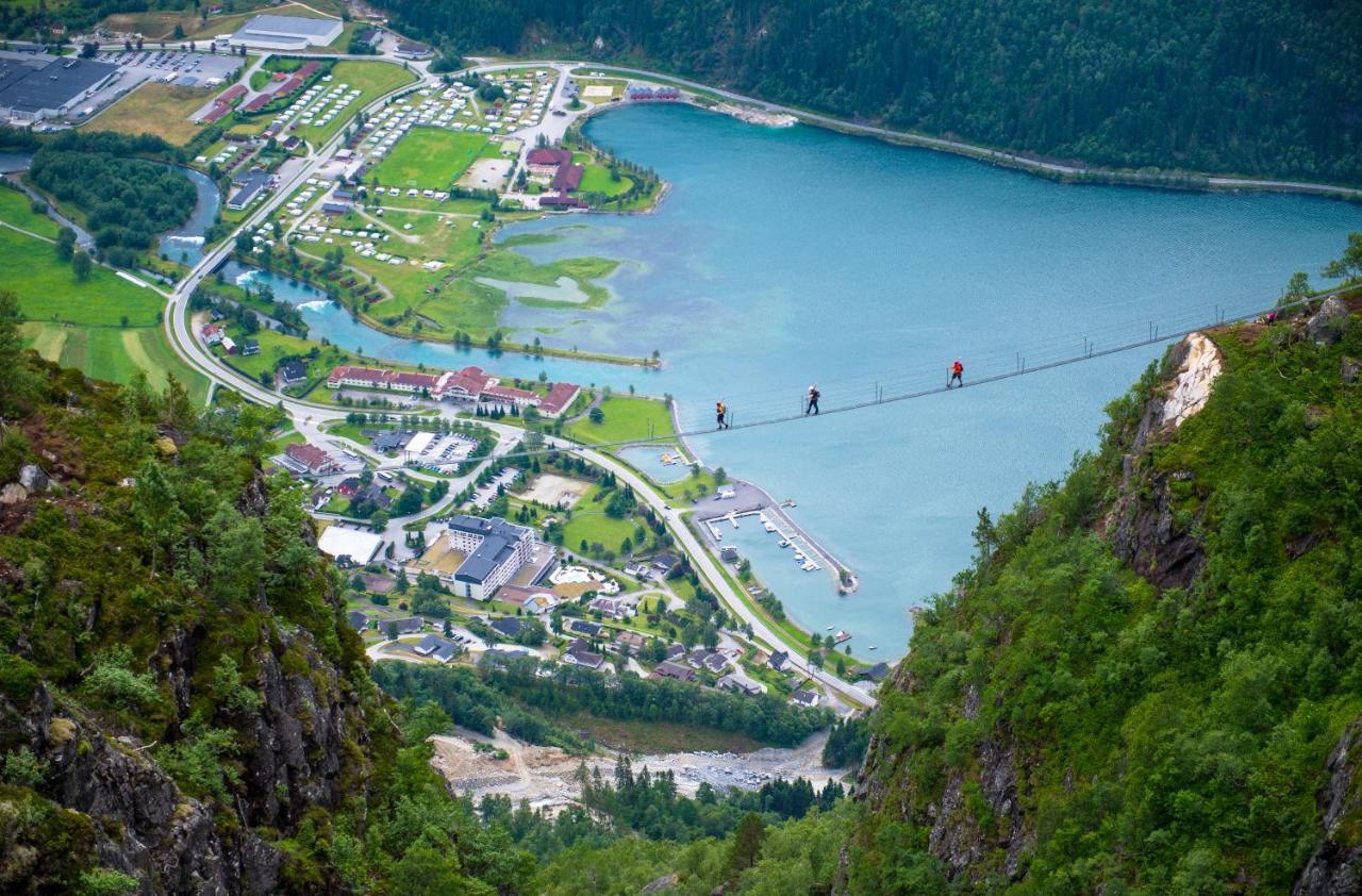 Hotel Loenfjord Loen Exteriér fotografie